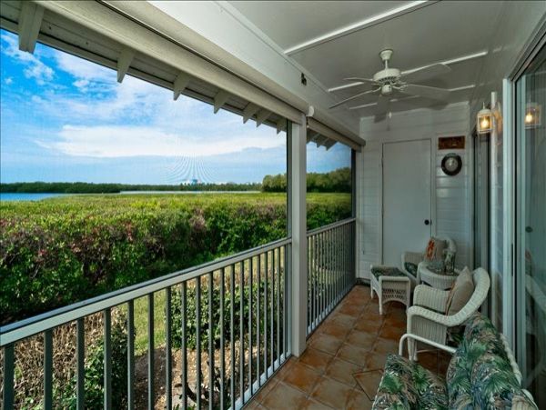 Three Bedroom Vacation Condo in Bradenton Sleeps Six