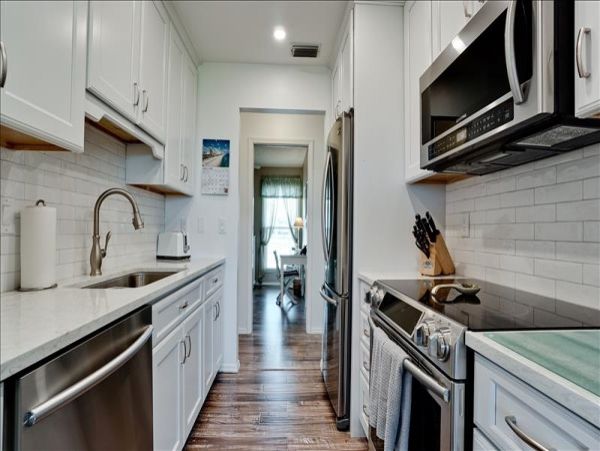 Three Bedroom Vacation Condo in Bradenton Sleeps Six