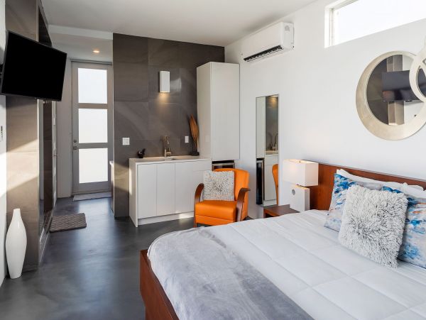 Turks and Caicos Beachside Two Bedroom Rental Condo