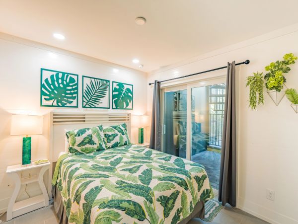 Five Bedroom Fort Myers Vacation Pool Home Walk To Beach
