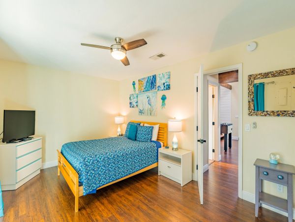 Five Bedroom Fort Myers Vacation Pool Home Walk To Beach