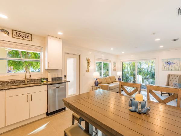 Five Bedroom Fort Myers Vacation Pool Home Walk To Beach