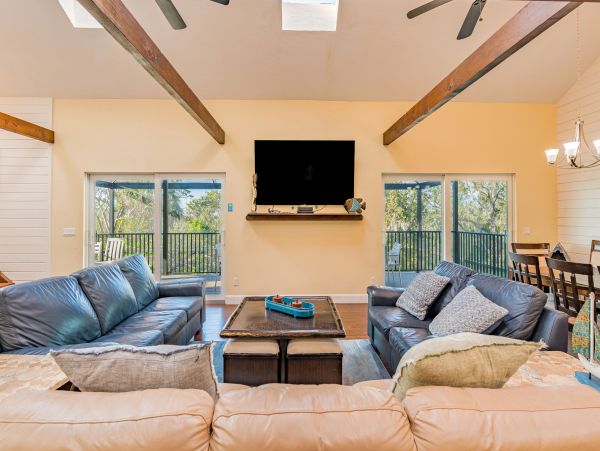 Five Bedroom Fort Myers Vacation Pool Home Walk To Beach