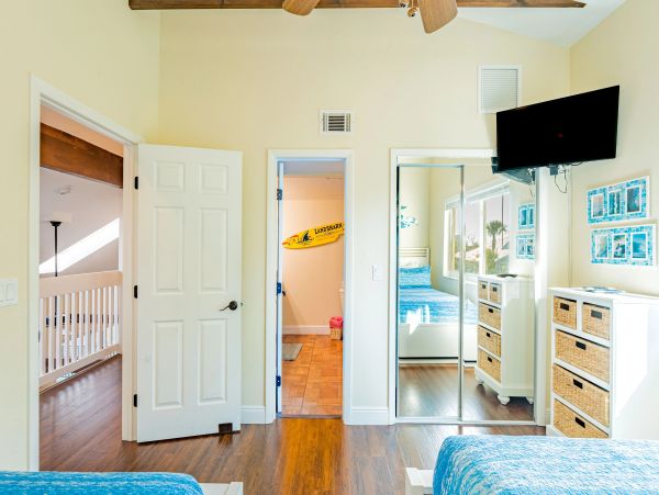 Five Bedroom Fort Myers Vacation Pool Home Walk To Beach