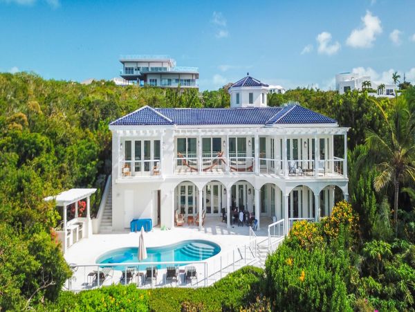 Luxury Four Bedroom Turks and Caicos Home Sleep 8