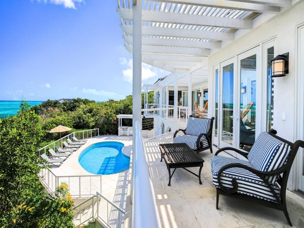 Luxury Four Bedroom Turks and Caicos Home Sleep 8