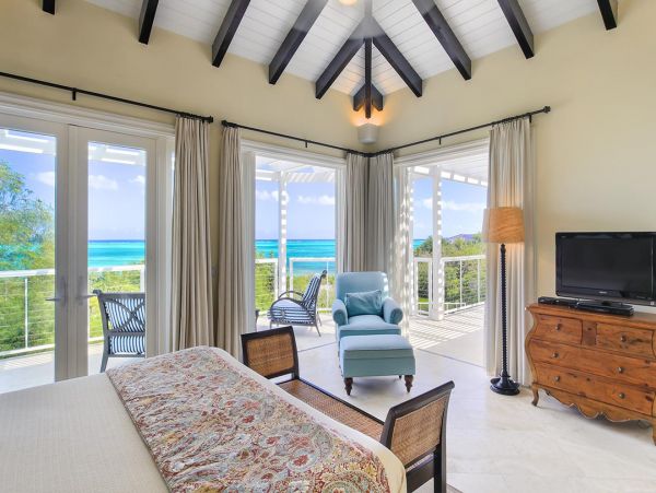 Luxury Four Bedroom Turks and Caicos Home Sleep 8