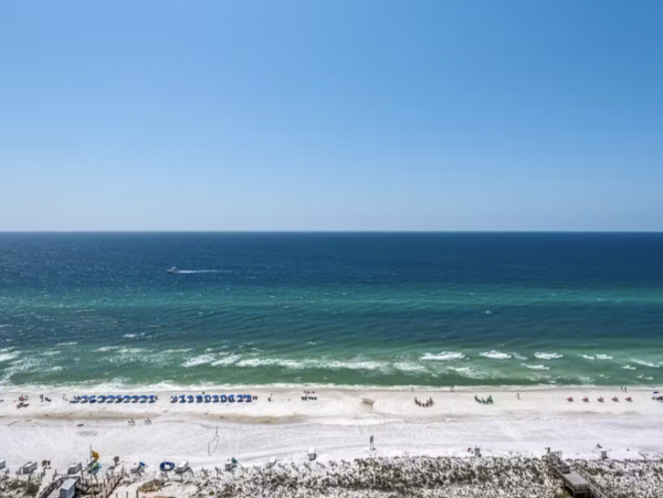 Beachfront Condo with 3 Bedrooms & Incredible Views