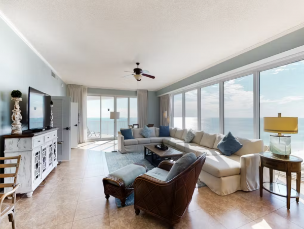 Beachfront Condo with 3 Bedrooms & Incredible Views