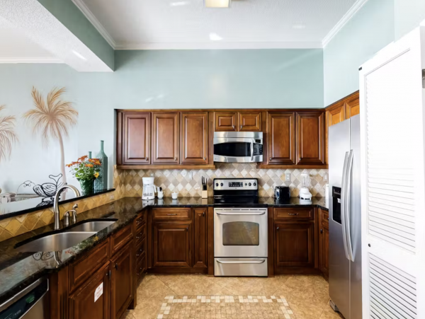 Beachfront Condo with 3 Bedrooms & Incredible Views