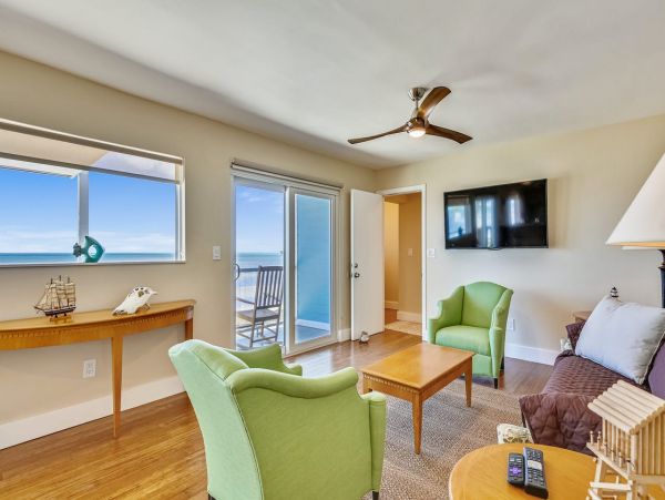 Ocean Views Florida Keys vacation Home Sleeps 4 Guests