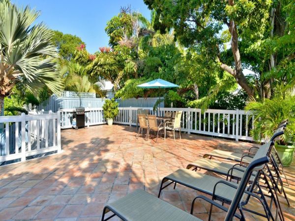 Four Bedroom Florida Key Vacation Pool Home