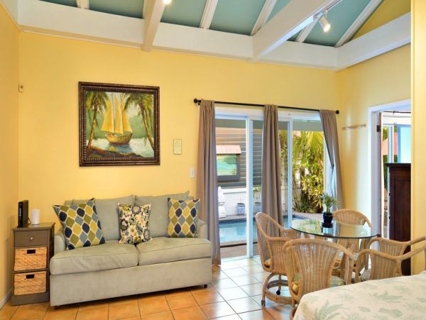 Four Bedroom Florida Key Vacation Pool Home