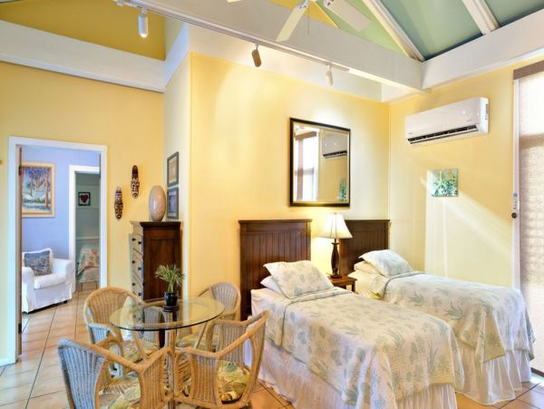 Four Bedroom Florida Key Vacation Pool Home