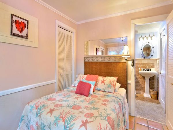 Four Bedroom Florida Key Vacation Pool Home