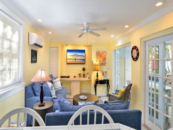 Four Bedroom Florida Key Vacation Pool Home