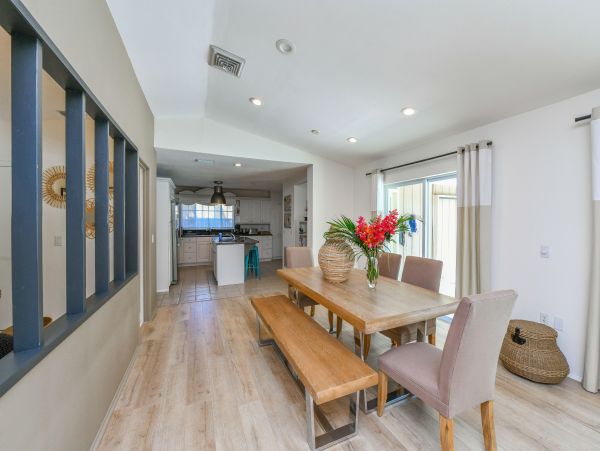 Charming 4 Bedrooms Sarasota Vacation Pool Home - 8 Guests
