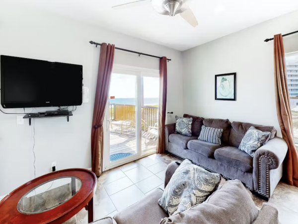 Gulf Front Triplex Beach Boardwalk & WIFI Sleeps 30 Guests