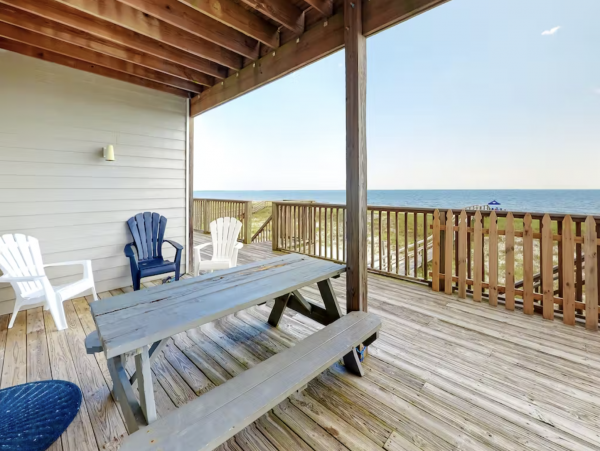 Gulf Front Triplex Beach Boardwalk & WIFI Sleeps 30 Guests
