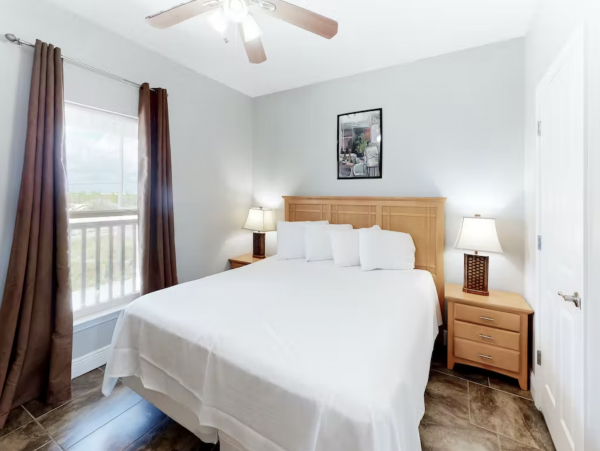 Gulf Front Triplex Beach Boardwalk & WIFI Sleeps 30 Guests