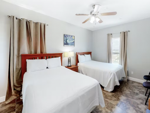 Gulf Front Triplex Beach Boardwalk & WIFI Sleeps 30 Guests