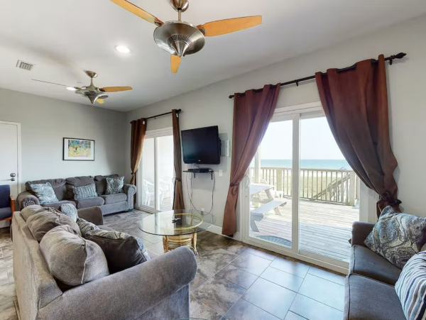 Gulf Front Triplex Beach Boardwalk & WIFI Sleeps 30 Guests