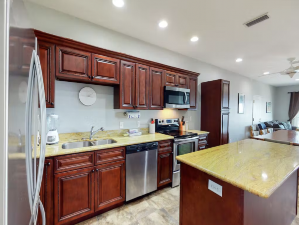 Gulf Front Triplex Beach Boardwalk & WIFI Sleeps 30 Guests