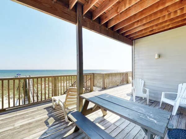 Gulf Front Triplex Beach Boardwalk & WIFI Sleeps 30 Guests