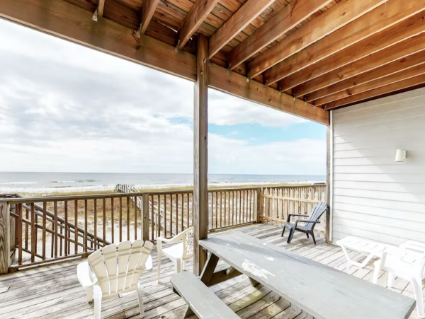 Gulf Front Triplex Beach Boardwalk & WIFI Sleeps 30 Guests