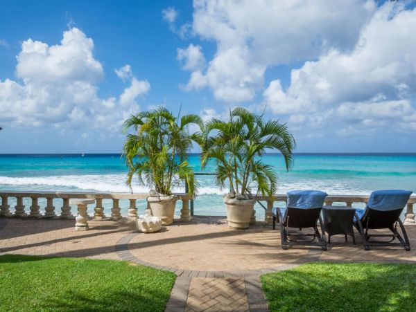 Beachfront Four Bedroom Vacation Home in Barbados