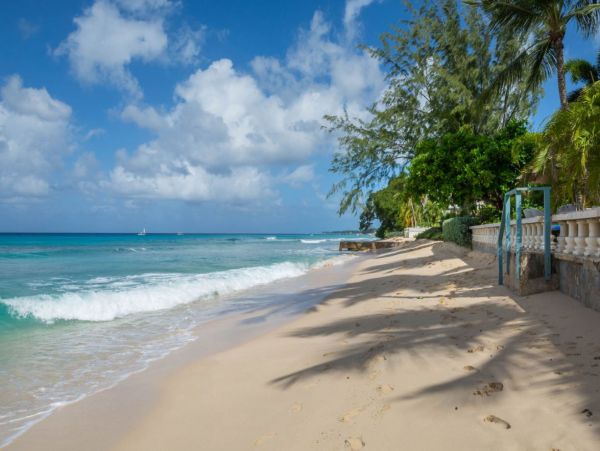 Beachfront Four Bedroom Vacation Home in Barbados