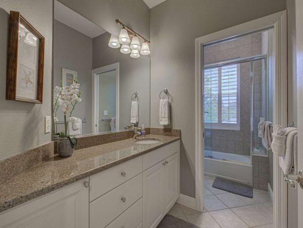 Siesta Key Four Bedroom Canal Front Home Walk to Beach