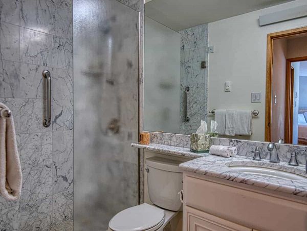 Mountain View Three Bedroom Rental Condo in Vail