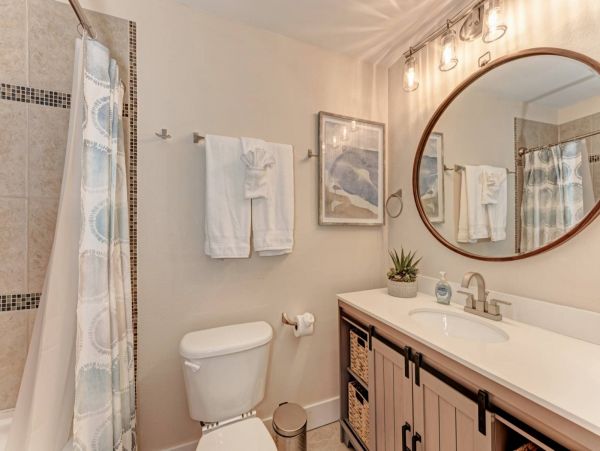 Sarasota Two Bedroom Vacation Home with Private Pool