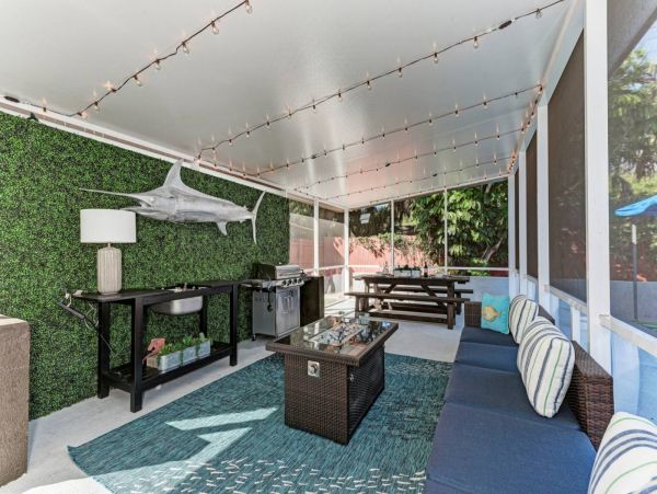 Sarasota Two Bedroom Vacation Home with Private Pool