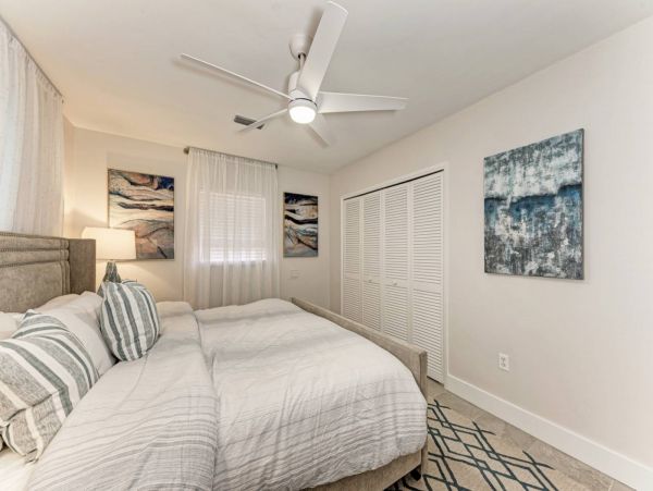 Sarasota Two Bedroom Vacation Home with Private Pool