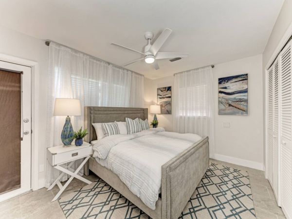 Sarasota Two Bedroom Vacation Home with Private Pool
