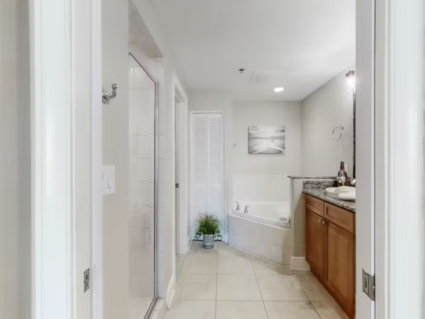 Beautiful 3 Bedroom Vacation Condo with Great Views