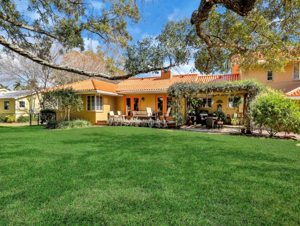 Anna Maria Island Holmes Beach Home 962200