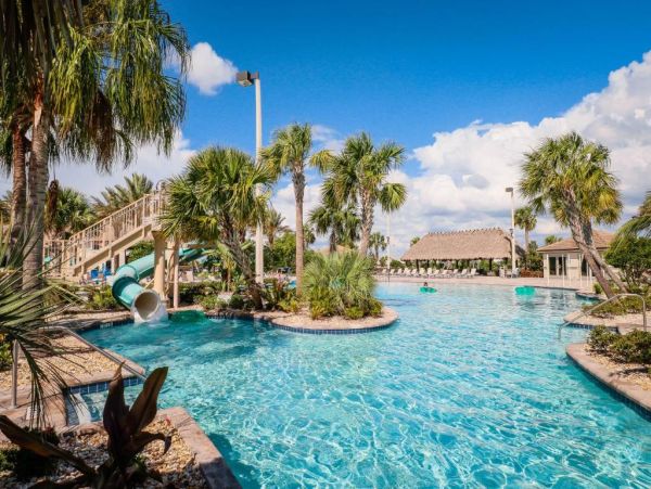Luxurious Modern Home with Private Pool & Spa in Davenport