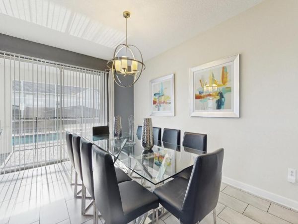 Luxurious Modern Home with Private Pool & Spa in Davenport