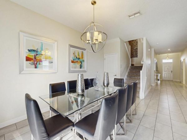 Luxurious Modern Home with Private Pool & Spa in Davenport