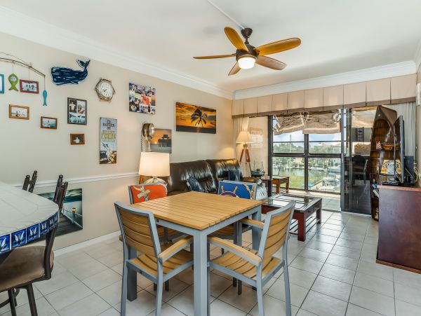 Naples Condo 962309