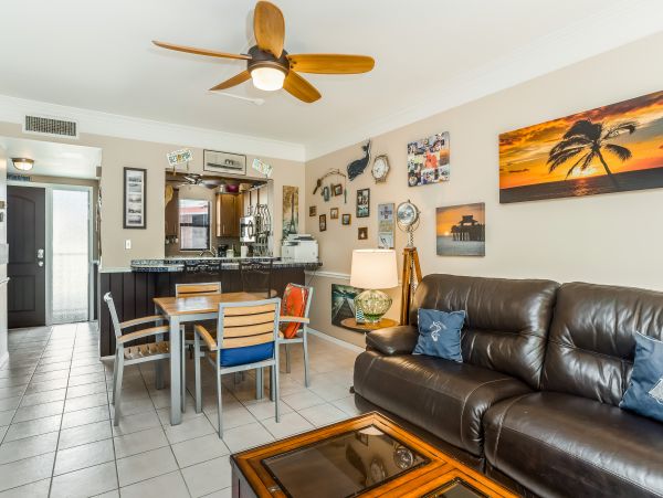 Naples Condo 962309