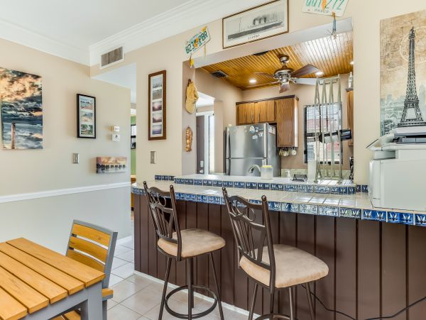 Naples Condo 962309
