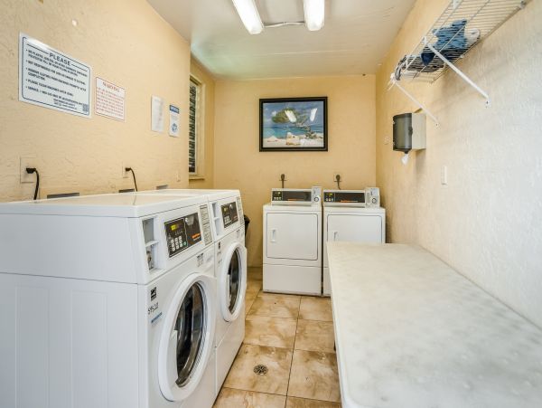 Naples Condo 962309