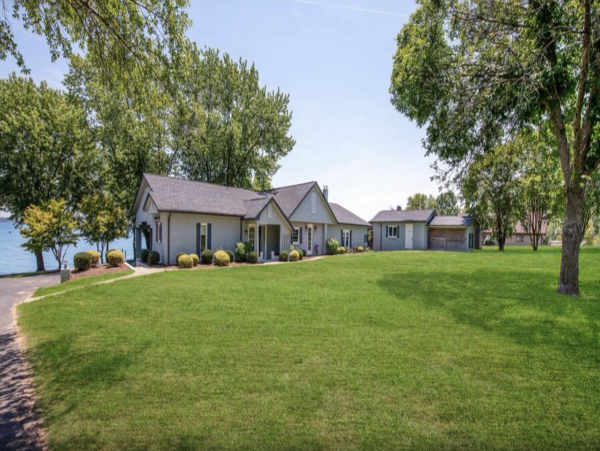 Amazing Lake Views 4 Bedroom Vacation Home Lake Norman