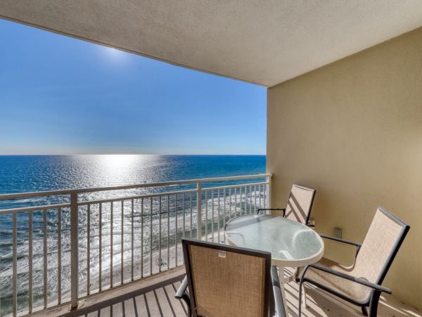 Six Bedroom Gulf Front Rental Condo in Panama City Beach