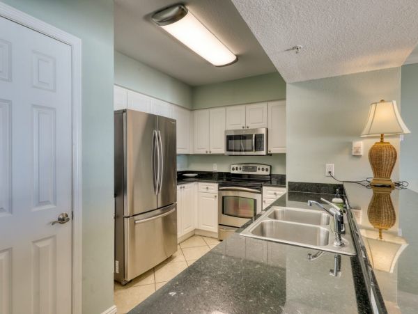 Six Bedroom Gulf Front Rental Condo in Panama City Beach