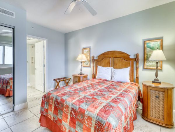 Six Bedroom Gulf Front Rental Condo in Panama City Beach